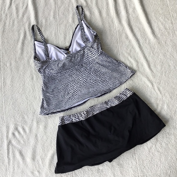 Coco Reef Tankini Skirted Swimsuit 34C Medium - Picture 8 of 8